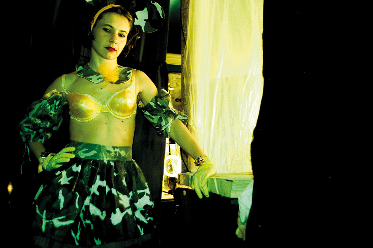 <span>Cabaret Elettrico</span> - Palcoscenico e backstage della messa in scena al C.S. Brancaleone di Roma (Maggio 2005)